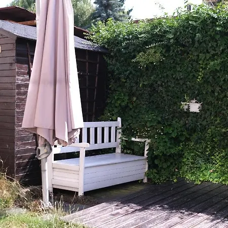 Mieszkanie Z Ogrodkiem アパート