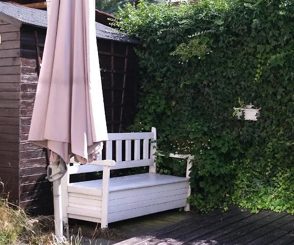 Mieszkanie Z Ogrodkiem Apartmán