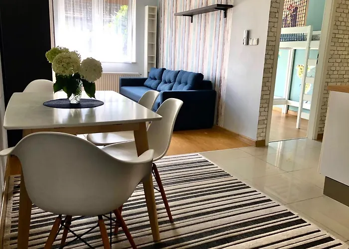 Mieszkanie Z Ogrodkiem * Vratislav