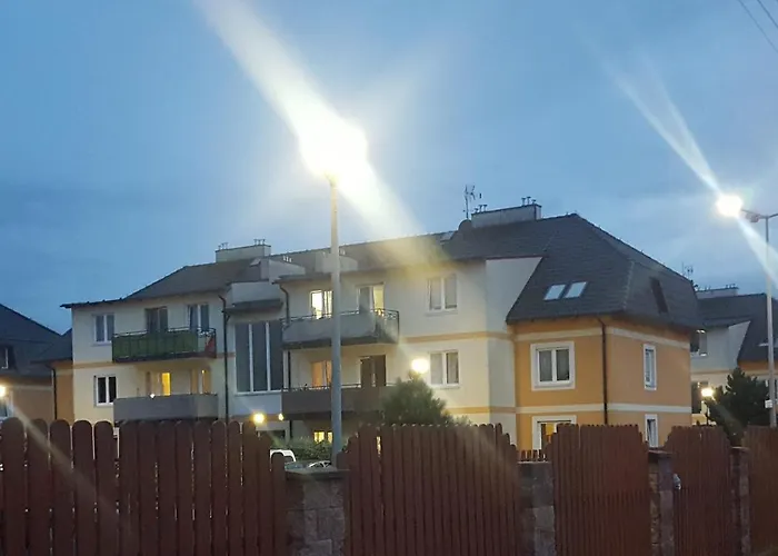 Mieszkanie Z Ogrodkiem Vratislav